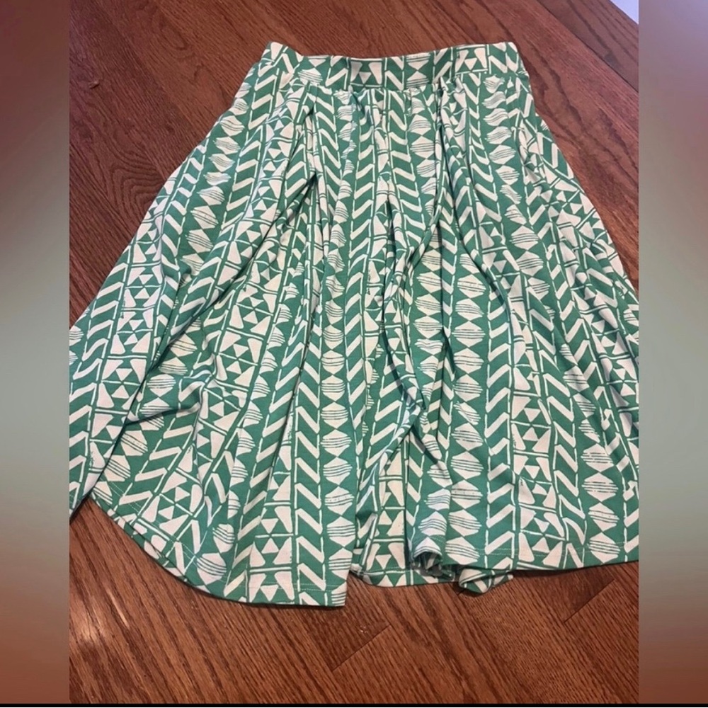 Lularoe skirt